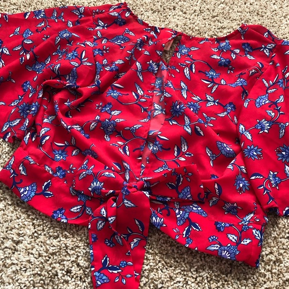 Japna Flowy Semi-Crop Top - Picture 3 of 3